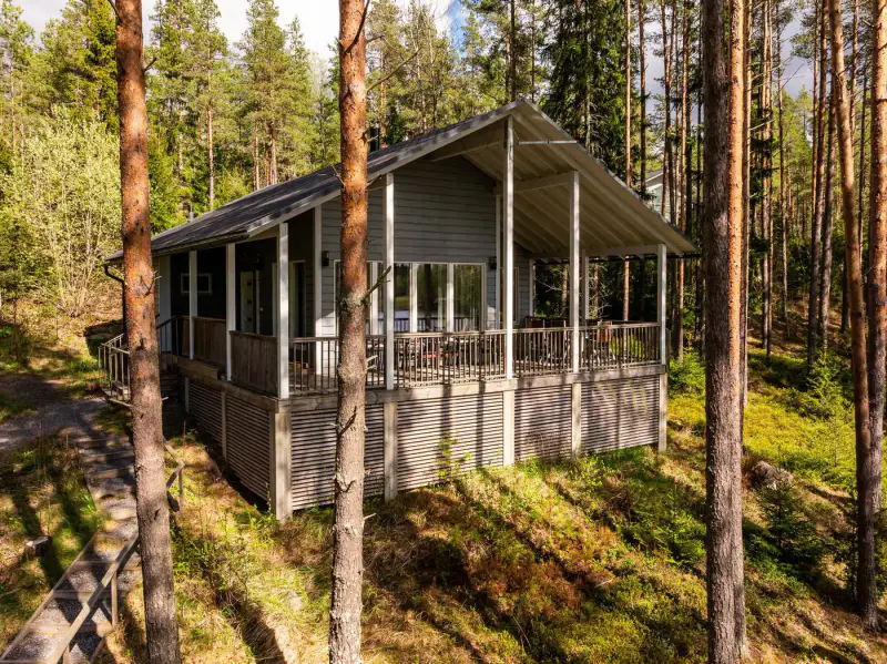 Mökki ~80 m² (2015) + bâtiment sauna et palju, 4 319 m² sur le Lampinjärvi — Ahlainen / Pori — 3