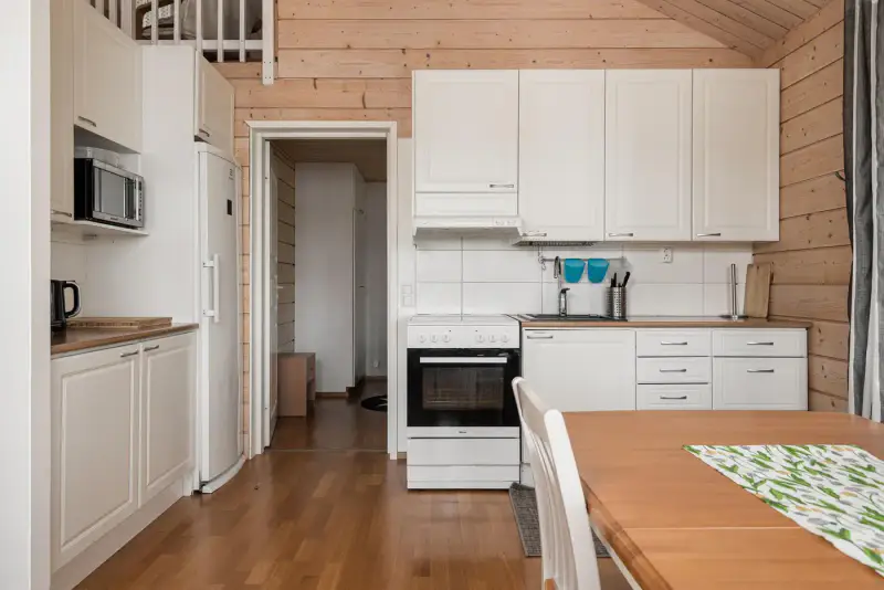 Mökki ~80 m² (2015) + bâtiment sauna et palju, 4 319 m² sur le Lampinjärvi — Ahlainen / Pori — 5