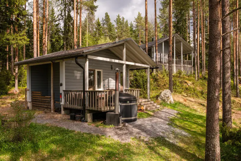 Mökki ~80 m² (2015) + bâtiment sauna et palju, 4 319 m² sur le Lampinjärvi — Ahlainen / Pori — 18