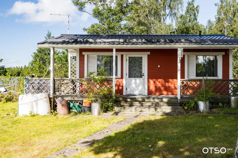 Chalet 1954 ~37 m² + bâtiment sauna, garage 3 voitures et ponton béton, rive mer privée — Meri-Pori / Pori — 6