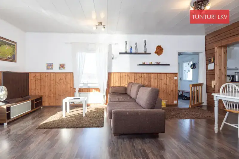Maison en rondins ~119 m² (1946, agrandie 2012), presqu’île privée 4,6 ha sur le Hetejärvi — Pudasjärvi — 6