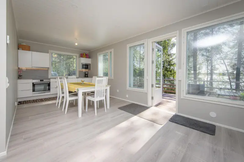 Päämökki ~80 m² (2020) + rantamökki/aitta, 3 280 m², Saimaa — Puumala — 3