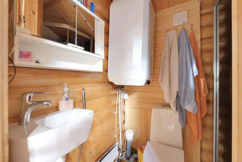 Chalet en rondins de 2004 (56 m²) + sauna de rive, 4 150 m² au bord du Saimaa, à rafraîchir — Puumala — 15