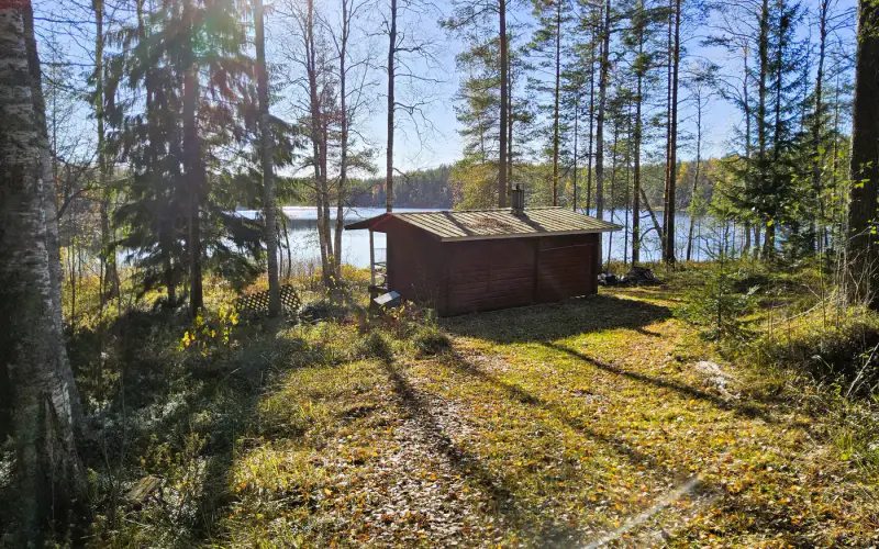 Petit hirsimökki ~15 m² à rénover + sauna, 5 156 m² et ~55 m de rive privée Mammonen — Miettula / Puumala — 7
