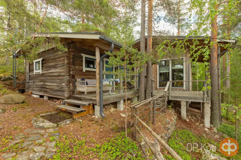 Deux mökki reliés par une terrasse (~73 m², 1975 + 2005) + sauna, 5 860 m² et rive privée rocheuse exposée ouest sur le Lietvesi (Saimaa) — Lintusalo / Puumala — 16