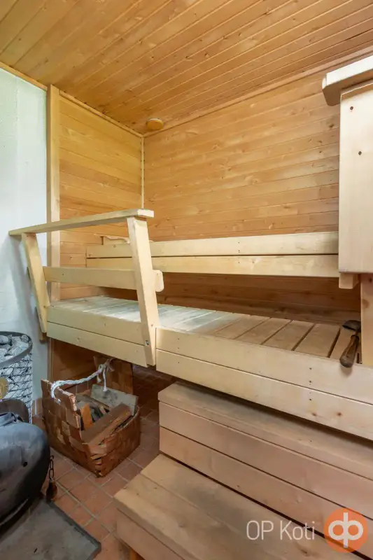 Deux mökki reliés par une terrasse (~73 m², 1975 + 2005) + sauna, 5 860 m² et rive privée rocheuse exposée ouest sur le Lietvesi (Saimaa) — Lintusalo / Puumala — 13