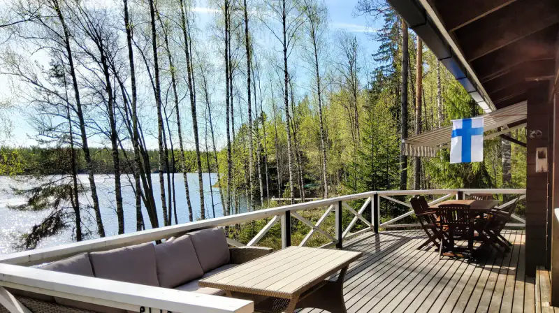 Hirsimökki 2023, 56 m², ~100 m rive sable Saimaa, porakaivo — Puumala — 10