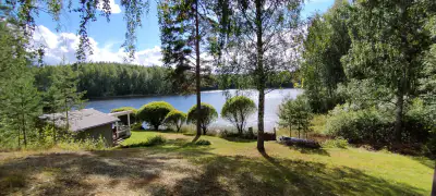 Mökki 1972 (24 m²) + aitta + rantasauna, 4 120 m² rive Saimaa — Viljakansaari / Puumala — 1