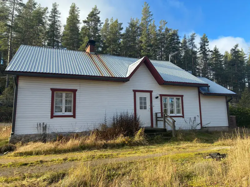 Ancienne maison en rondins de 80 m² à rénover sur 3,9 ha, rive privée sur le Korppisenjärvi — Puumala — 1