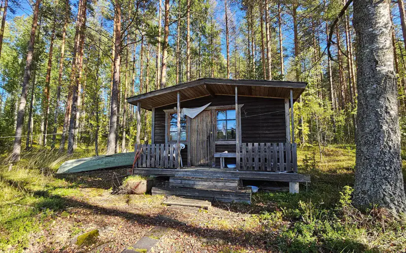 Terrain de loisirs constructible de 1,45 ha avec ~50 m de rive privée ouest sur le Saimaa (250 m² à bâtir) — Puumala — 10