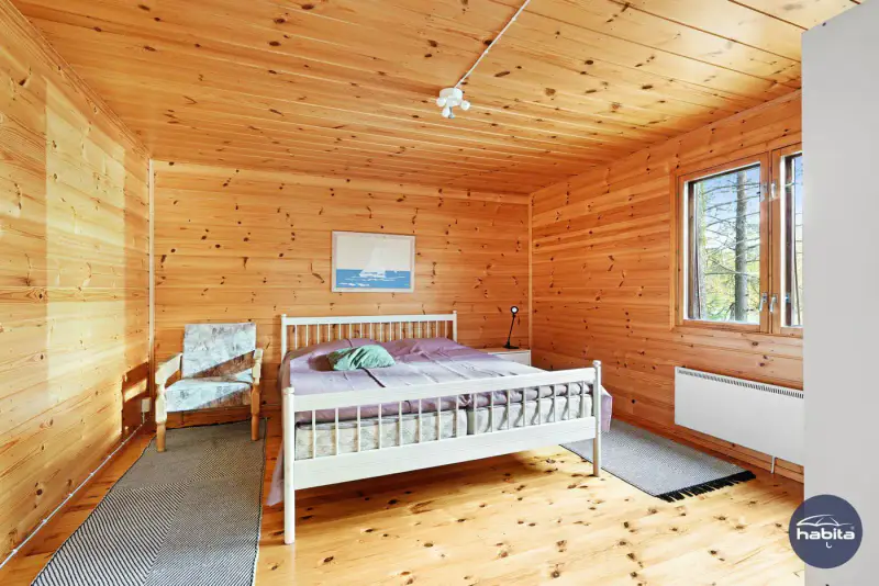 Mökki en rondins ~26 m² (1971) + sauna et aitta à deux chambres, 2 450 m² et rive privée — Nieminen / Rääkkylä — 16