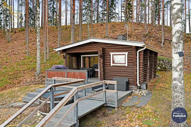 Mökki en rondins ~26 m² (1971) + sauna et aitta à deux chambres, 2 450 m² et rive privée — Nieminen / Rääkkylä — 4