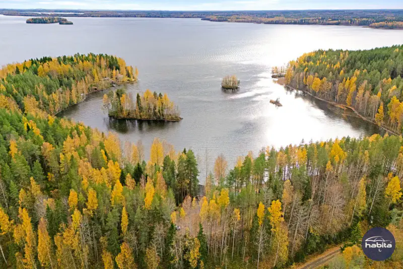 Mökki en rondins ~26 m² (1971) + sauna et aitta à deux chambres, 2 450 m² et rive privée — Nieminen / Rääkkylä — 12