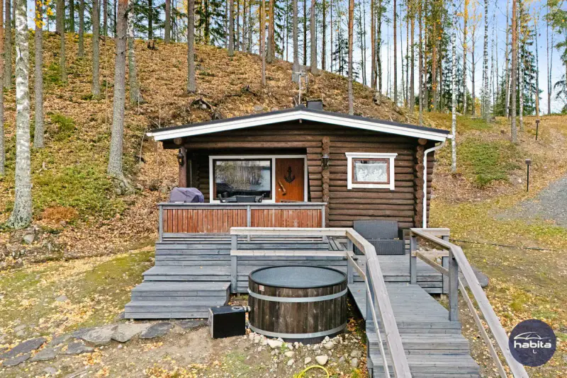 Mökki en rondins ~26 m² (1971) + sauna et aitta à deux chambres, 2 450 m² et rive privée — Nieminen / Rääkkylä — 10