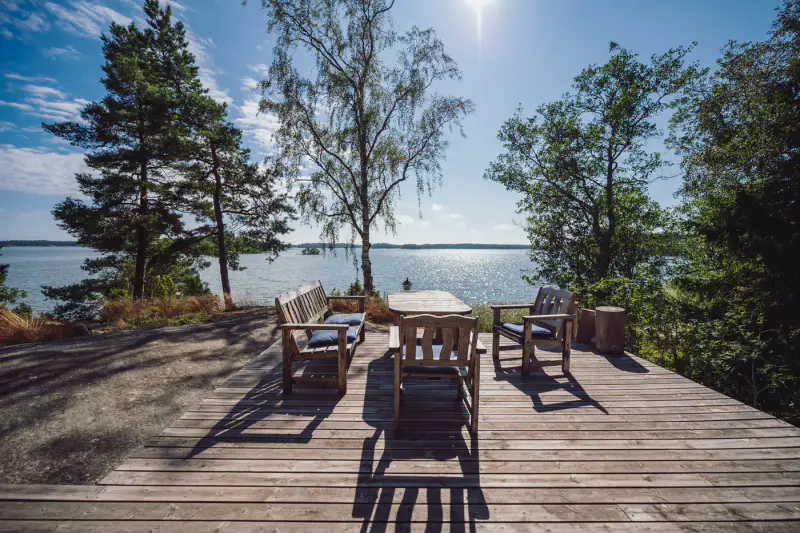 Mökki en rondins ~50 m² (1972) + sauna de rive, île de Svedjeholmen, 7 500 m² et rive mer privée, accès en bateau — Tammisaari / Raasepori — 11