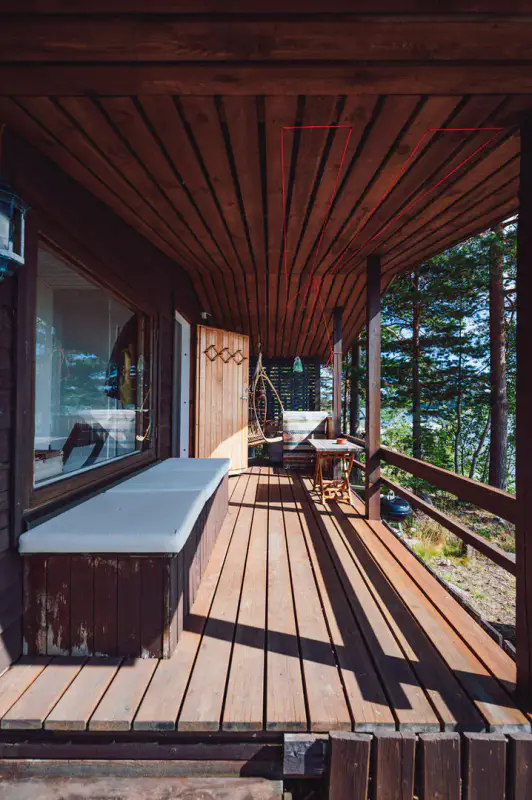 Mökki en rondins ~50 m² (1972) + sauna de rive, île de Svedjeholmen, 7 500 m² et rive mer privée, accès en bateau — Tammisaari / Raasepori — 13