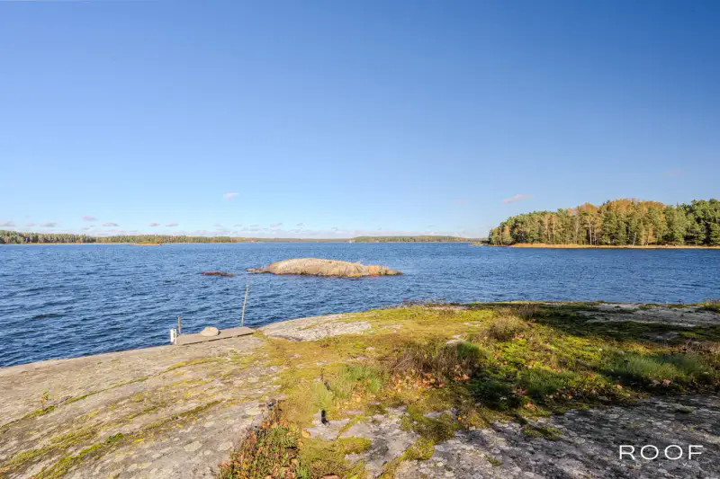 Île privée entière de 2 400 m² avec chalet ~52 m² (1977) — Norrgrund, archipel de Tammisaari — 3