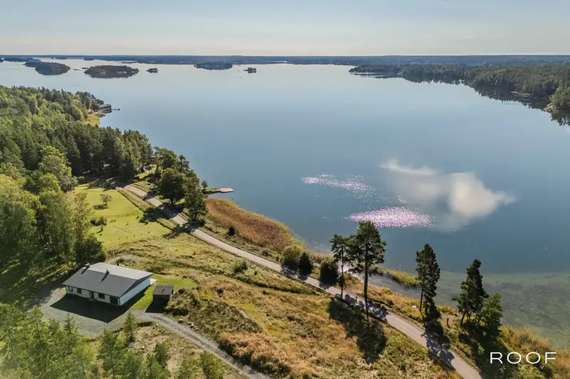 Maison/chalet 112 m² (1977), ~150 m rive mer Edesviken, 1,2 ha — Raasepori — 2