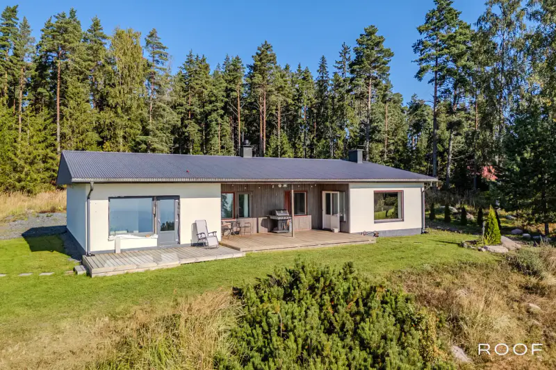 Maison/chalet 112 m² (1977), ~150 m rive mer Edesviken, 1,2 ha — Raasepori — 10