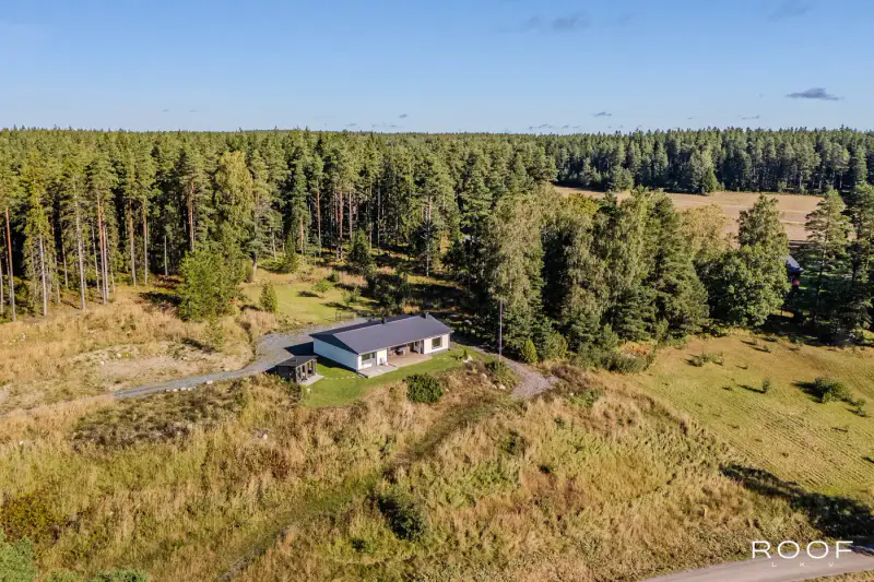 Maison/chalet 112 m² (1977), ~150 m rive mer Edesviken, 1,2 ha — Raasepori — 8