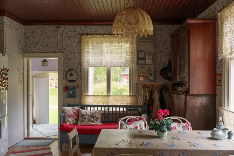 Ferme archipel ~120 m² (1915) + Lillstugan, 5,4 ha, Kivholmsfjärden — Norra Tvisäcken / Tammisaari — 9
