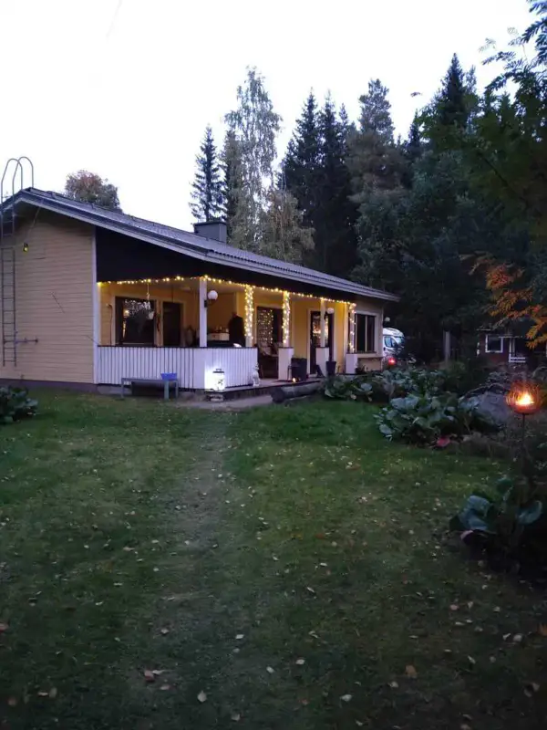 Chalet rive Saimaa près Linnansaari — Vaahersalo (Rantasalmi), 83 m², 5 030 m², ~100 m rive — 12