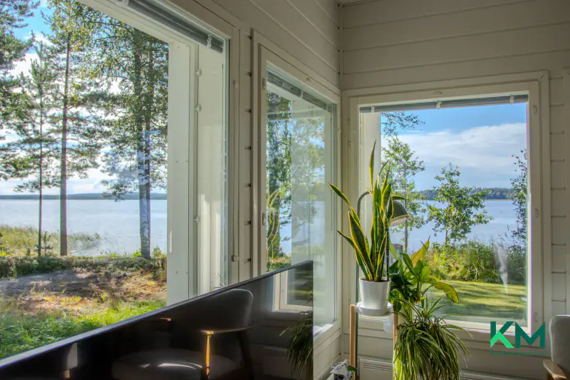Maison neuve 2024 (~68 m²) + rantasauna, ~500 m rive Saimaa/Haukivesi, 3,8 ha — Vaahersalo / Rantasalmi — 7