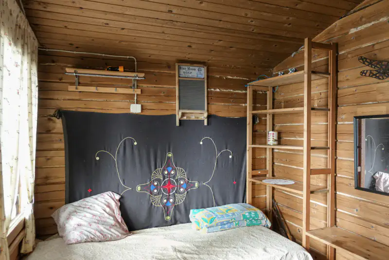 Chalet ~31 m² + sauna 1976, rive Putkosjärvi (~170 m) et rivière, 7 970 m² — Ristijärvi — 15