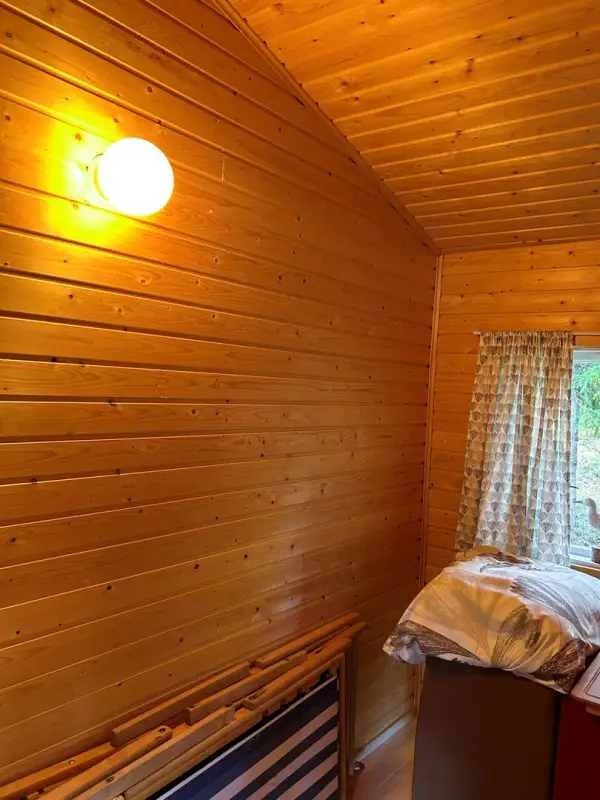 Mökki ~34,5 m² (1967) + sauna séparée à bois, 2 050 m² et rive privée sur le Vahterusjärvi — Kaiturinpää / Ruokolahti — 14