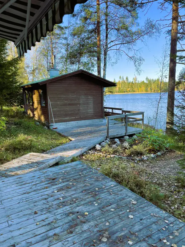 Mökki ~34,5 m² (1967) + sauna séparée à bois, 2 050 m² et rive privée sur le Vahterusjärvi — Kaiturinpää / Ruokolahti — 3