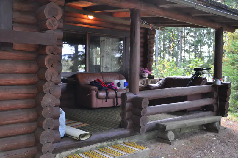 Mökki en rondins ~65 m² (1973) + sauna à bois, 4 350 m² et 90 m de rive privée sur l’Isojärvi, au bout de la route — Jäminkipohja / Ruovesi — 11