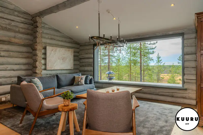 Villa kelohirsi ~89 m² (2009) + maison d’amis, 39 ha et jusqu’à 720 m de rive — Hautajärvi / Salla — 8