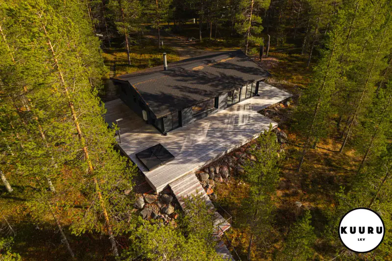 Villa kelohirsi ~89 m² (2009) + maison d’amis, 39 ha et jusqu’à 720 m de rive — Hautajärvi / Salla — 3