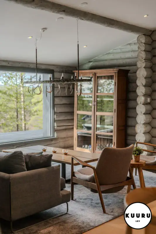 Villa kelohirsi ~89 m² (2009) + maison d’amis, 39 ha et jusqu’à 720 m de rive — Hautajärvi / Salla — 13