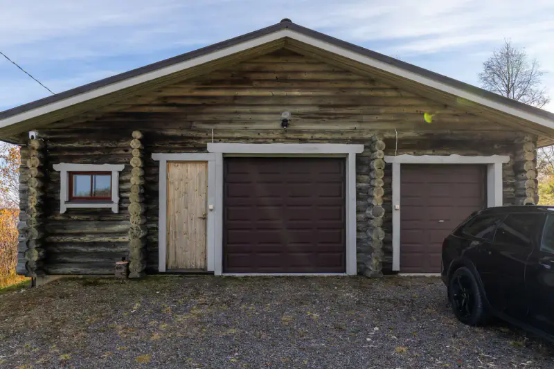Chalet en rondins de 2002 meublé, 109 m de rive privée sur le Leusjärvi, 9 700 m² — Hautajärvi, Salla — 18