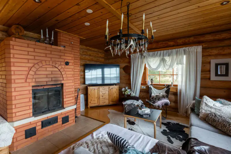 Chalet en rondins de 2002 meublé, 109 m de rive privée sur le Leusjärvi, 9 700 m² — Hautajärvi, Salla — 11