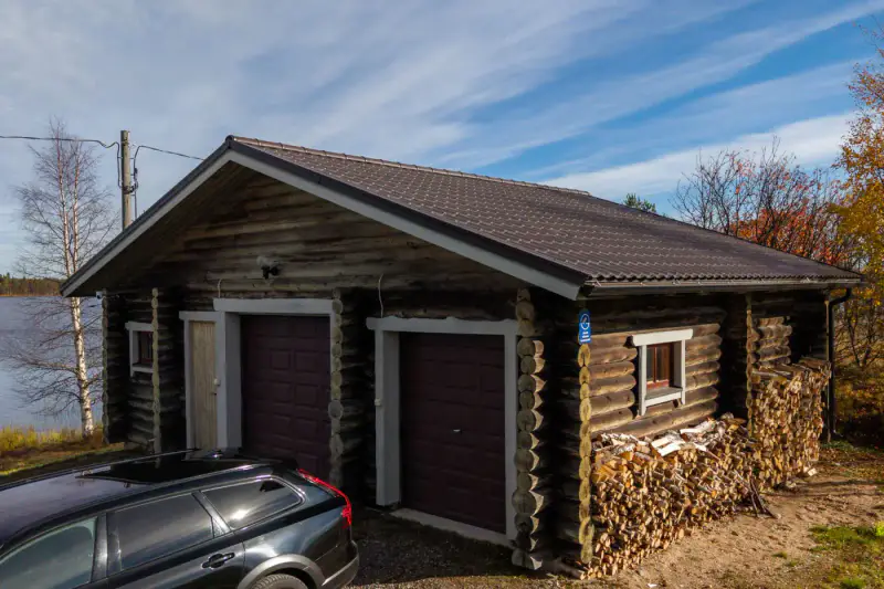 Chalet en rondins de 2002 meublé, 109 m de rive privée sur le Leusjärvi, 9 700 m² — Hautajärvi, Salla — 19