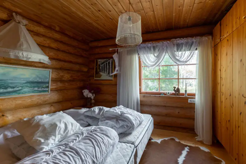 Chalet en rondins de 2002 meublé, 109 m de rive privée sur le Leusjärvi, 9 700 m² — Hautajärvi, Salla — 13