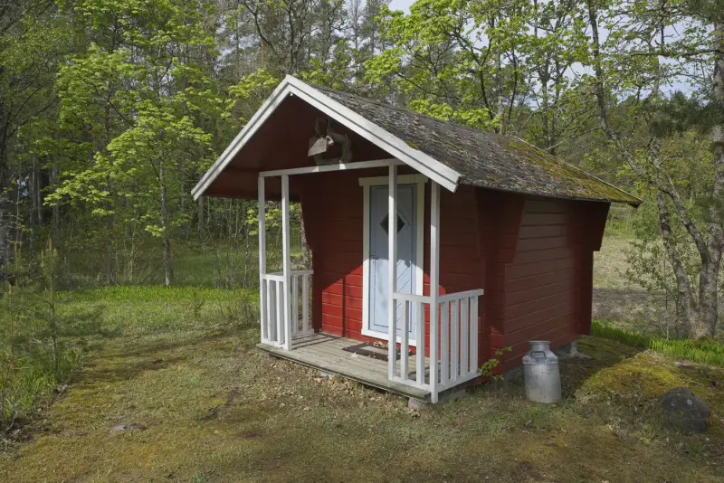Maison de bord de mer ~100 m² rénovée 2021-2025 + sauna, 4,31 ha, ponton béton et chenal dragué — Särkisalo / Salo — 10