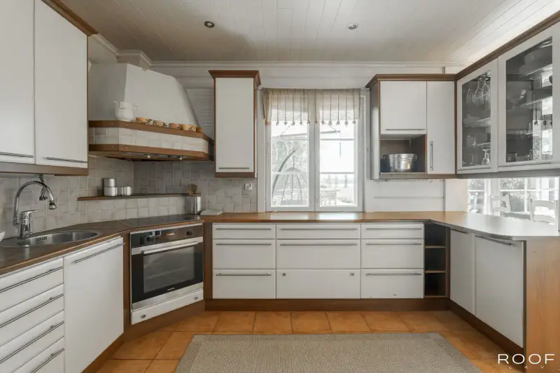 Maison mer 168 m² (2006), chenal dragué ~20 m + vesijättö, 6 229 m² — Vartsala / Salo — 10