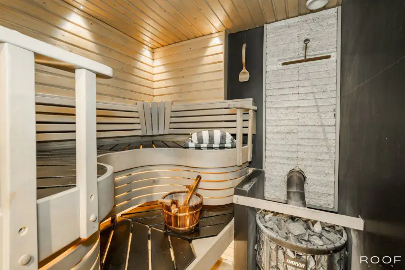 Maison mer 168 m² (2006), chenal dragué ~20 m + vesijättö, 6 229 m² — Vartsala / Salo — 17