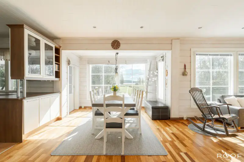 Maison mer 168 m² (2006), chenal dragué ~20 m + vesijättö, 6 229 m² — Vartsala / Salo — 4