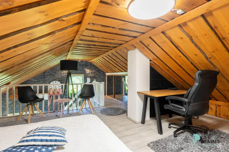 Chalet à Sastamala  rive privée  1 708 m² — 295 000 € — 16