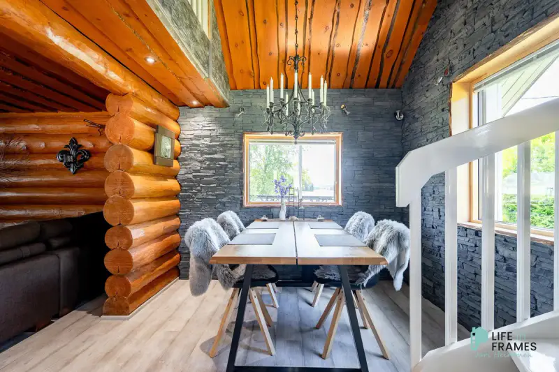 Chalet à Sastamala  rive privée  1 708 m² — 295 000 € — 8