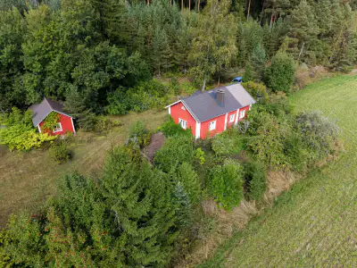 Ensemble idyllique ~69 m² (1920), rive mer Nuuttiniemenlahti, 3 133 m² — Sauvo — 1