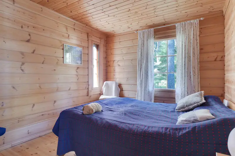 Hirsi 2013 + sauna 2013, île Suomensalo, rive Kuolimo, 4 400 m² — Savitaipale — 5
