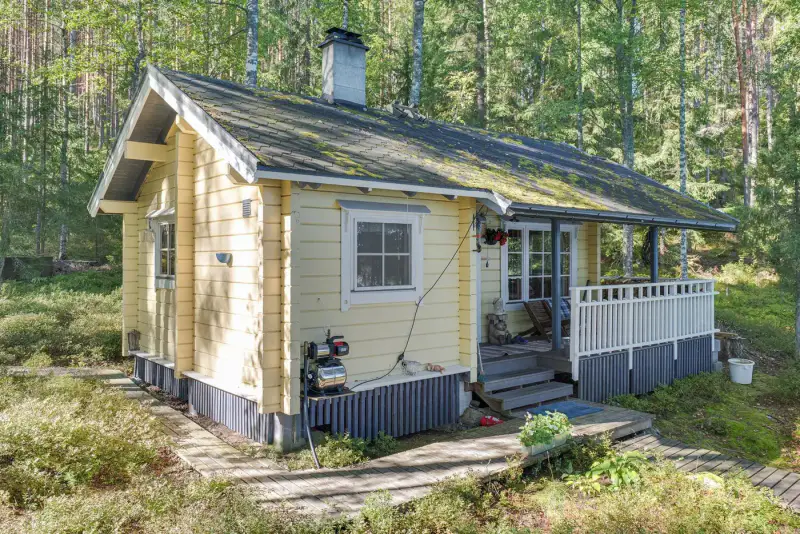 Hirsi 2013 + sauna 2013, île Suomensalo, rive Kuolimo, 4 400 m² — Savitaipale — 10