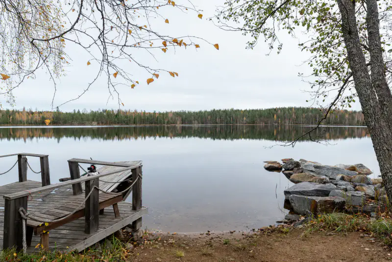 Chalet Kontio ~62 m² (2004) année-ronde + sauna de rive, 6 960 m² et plage de sable — Vuokalanjärvi / Säimen — 7