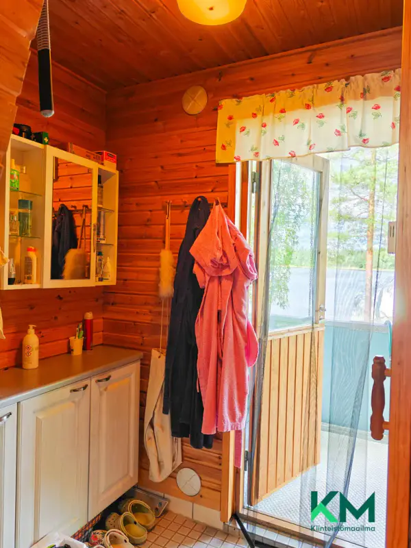 Chalet 1997, 25 m², rive privée Orivesi ~400 m, 15 570 m² — Savonranta, Savonlinna — 16