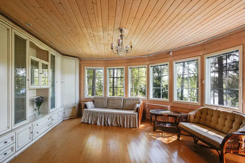 Villa Kontio rondins ~71 m² (2003) + sauna, 5 950 m², Saimaa — Savonranta / Savonlinna — 5